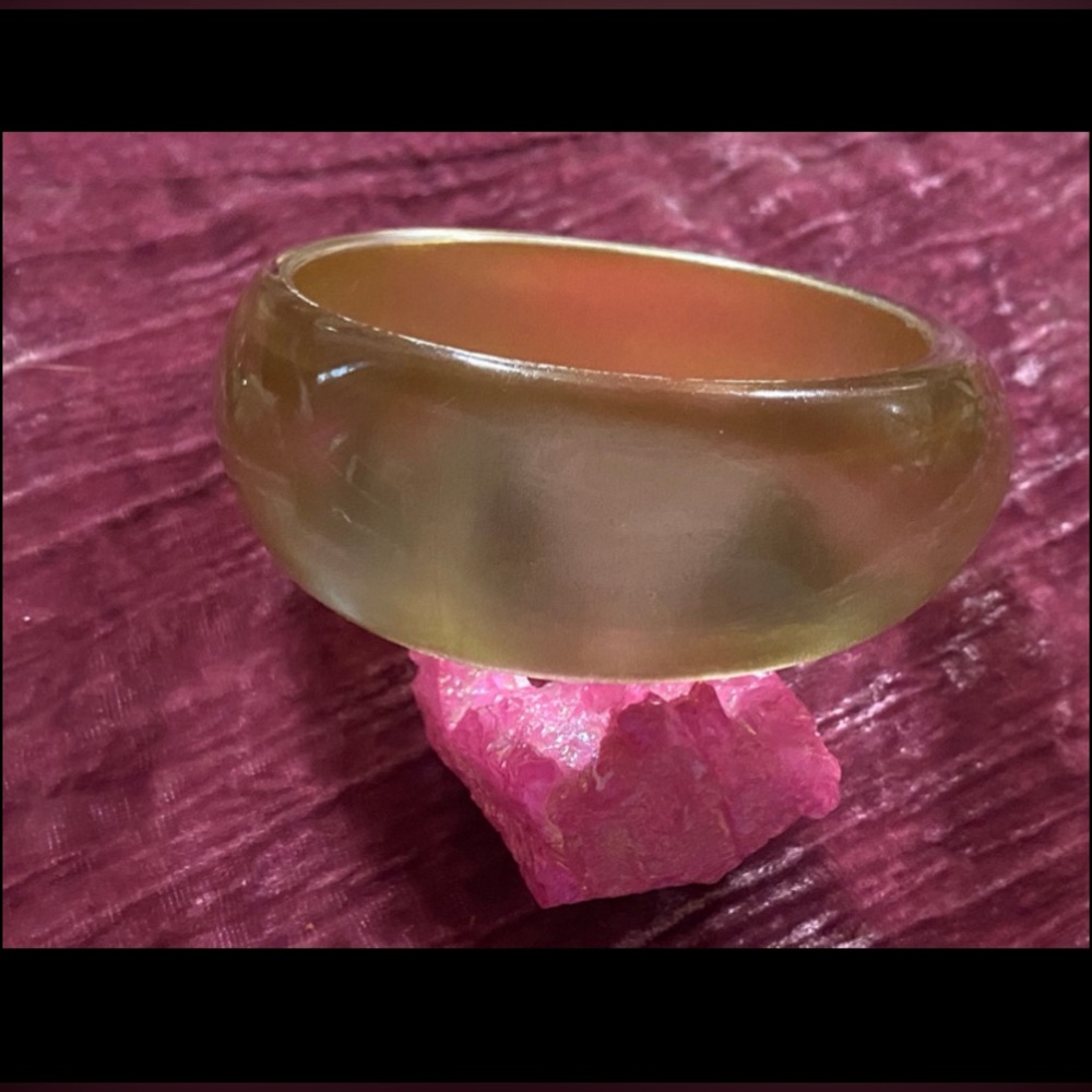 Vintage Lucite Chunky Bangle Bracelet #7889